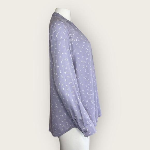 Lush | Long Sleeve V-Neck Blouse | Lilac | Size L - Picture 4 of 13